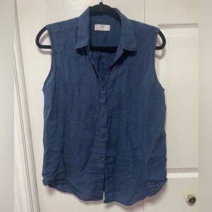 Uniqlo Sleeveless Button Down Shirt